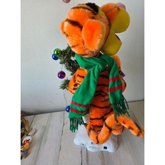 Vintage Telco AS IS Tigger Winnie the Pooh tree plush skating Xmas decor - Picture 6 of 12